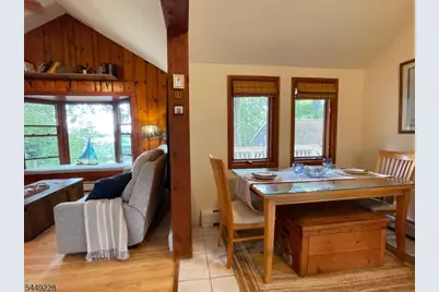 16 Lakeview Rd, Hopatcong, NJ 07843 - Photo 12