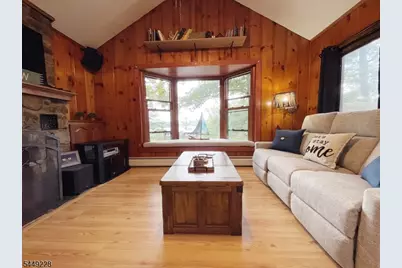 16 Lakeview Rd, Hopatcong, NJ 07843 - Photo 16