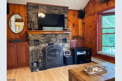 16 Lakeview Rd, Hopatcong, NJ 07843 - Photo 22