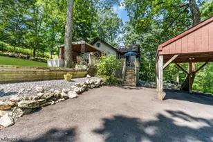 16 Lakeview Rd, Hopatcong, NJ 07843 - Photo 46