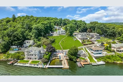 16 Lakeview Rd, Hopatcong, NJ 07843 - Photo 50