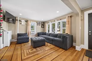 26 Liberty St, Dover, NJ 07801 - Photo 4