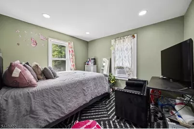 26 Liberty St, Dover, NJ 07801 - Photo 16