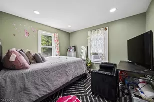 26 Liberty St, Dover, NJ 07801 - Photo 16