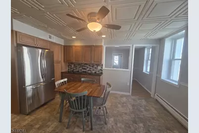 631 2nd Ave, Lyndhurst Township, NJ 07071 - Photo 2