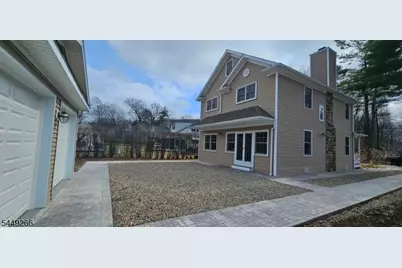 27 Forest Rd, Mount Olive, NJ 07828 - Photo 6