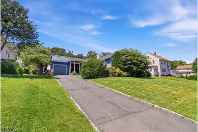 200 McCosh Rd, Clifton, NJ 07043 - Photo 2