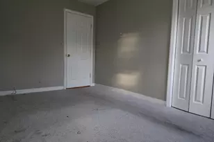 301 Copeland Ave, Lyndhurst Township, NJ 07071 - Photo 6