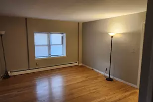 301 Copeland Ave, Lyndhurst Township, NJ 07071 - Photo 4