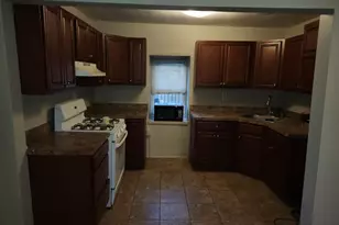 301 Copeland Ave, Lyndhurst Township, NJ 07071 - Photo 12