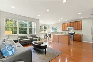 23 River Birch Cir, Montgomery Township, NJ 08540 - Photo 2