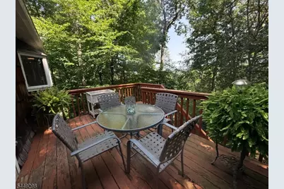 43 Cliff Rd, West Milford Twp., NJ 07480 - Photo 14