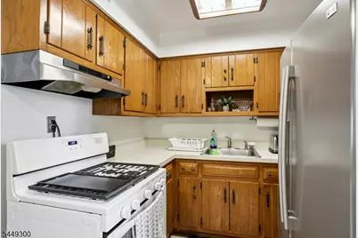 1101 Brooks Blvd, Manville, NJ 08835 - Photo 14