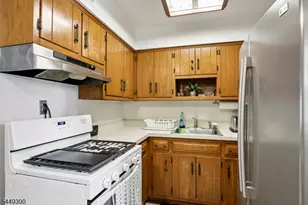 1101 Brooks Blvd, Manville, NJ 08835 - Photo 14