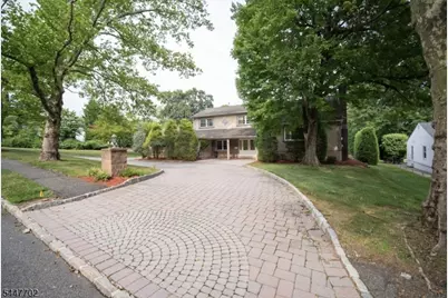 69 Ridge Dr, Livingston, NJ 07039 - Photo 4