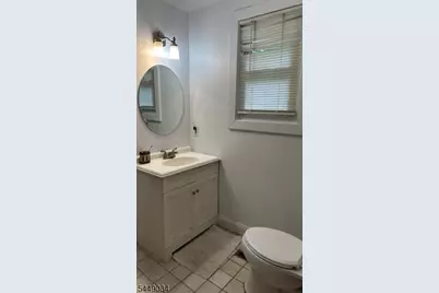 20 Mt Crest Rd, Jefferson Township, NJ 07438 - Photo 16