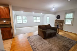 20 Mt Crest Rd, Jefferson Township, NJ 07438 - Photo 10