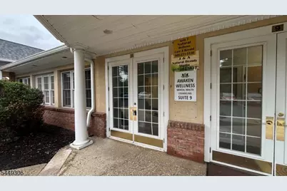 27 Mountain Blvd Suite 7, Warren Township, NJ 07059 - Photo 2
