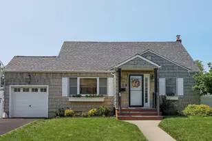 614 Fairway Rd, Linden, NJ 07036 - Photo 1