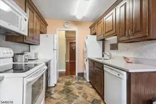 2 Claridge Dr, Verona, NJ 07044 - Photo 8