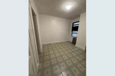 14 Wakeman Ave, Newark, NJ 07104 - Photo 10
