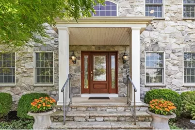 2 Scenic Hills Ct, Montgomery Township, NJ 08502 - Photo 2