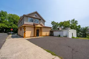 476 Bloy St, Hillside, NJ 07205 - Photo 1