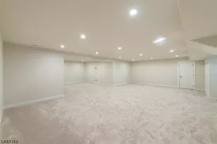 24 Willow Ln, Parsippany, NJ 07054 - Photo 18