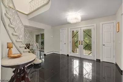 403 New Dover Rd, Woodbridge Township, NJ 07067 - Photo 6