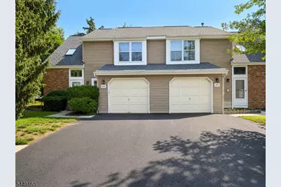 100 Wisbech Pl, Franklin Township, NJ 08873 - Photo 2