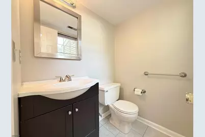 100 Wisbech Pl, Franklin Township, NJ 08873 - Photo 4