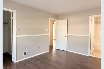 100 Wisbech Pl, Franklin Township, NJ 08873 - Photo 18