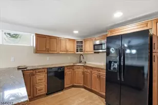 36 Oakland Ave, Franklin Township, NJ 08873 - Photo 28