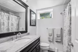 36 Oakland Ave, Franklin Township, NJ 08873 - Photo 32