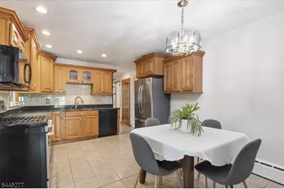 36 Oakland Ave, Franklin Township, NJ 08873 - Photo 10