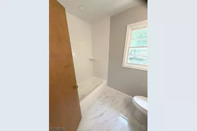 22 Springbrook Rd, Livingston, NJ 07039 - Photo 32