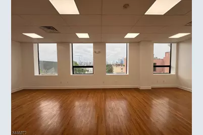 407 39th St, Union City, NJ 07087 - Photo 1
