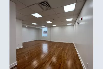 407 39th St, Union City, NJ 07087 - Photo 1