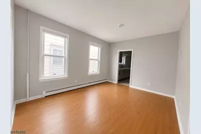 1110 Hampton Pl, Elizabeth, NJ 07201 - Photo 2