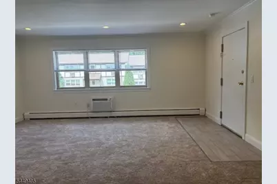 117 Treetop Ct #11, Bloomingdale, NJ 07403 - Photo 12