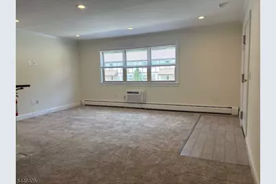 117 Treetop Ct #11, Bloomingdale, NJ 07403 - Photo 6