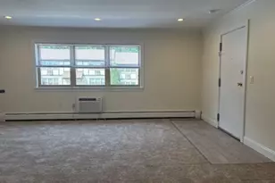 117 Treetop Ct, Bloomingdale, NJ 07403 - Photo 4