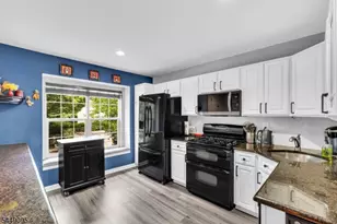 15 Spruce Terrace, Mount Arlington, NJ 07856 - Photo 4