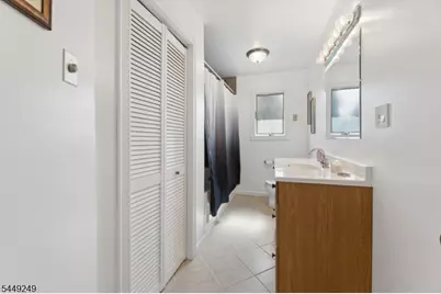 56 Chesapeake Ave, Parsippany, NJ 07034 - Photo 20