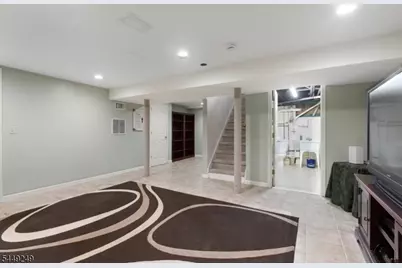 56 Chesapeake Ave, Parsippany, NJ 07034 - Photo 36
