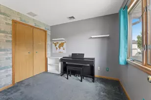 56 Chesapeake Ave, Parsippany, NJ 07034 - Photo 26
