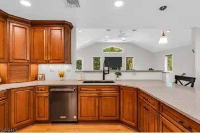 1245 Sunnyfield Ln, Scotch Plains Township, NJ 07076 - Photo 12