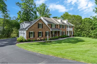 4 Linsey Ct, Mendham Township, NJ 07945 - Photo 2