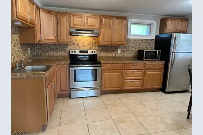575 Rogers Dr, Roxbury Township, NJ 07850 - Photo 6