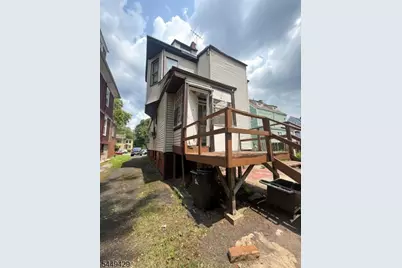605 Park Ave, East Orange, NJ 07017 - Photo 6